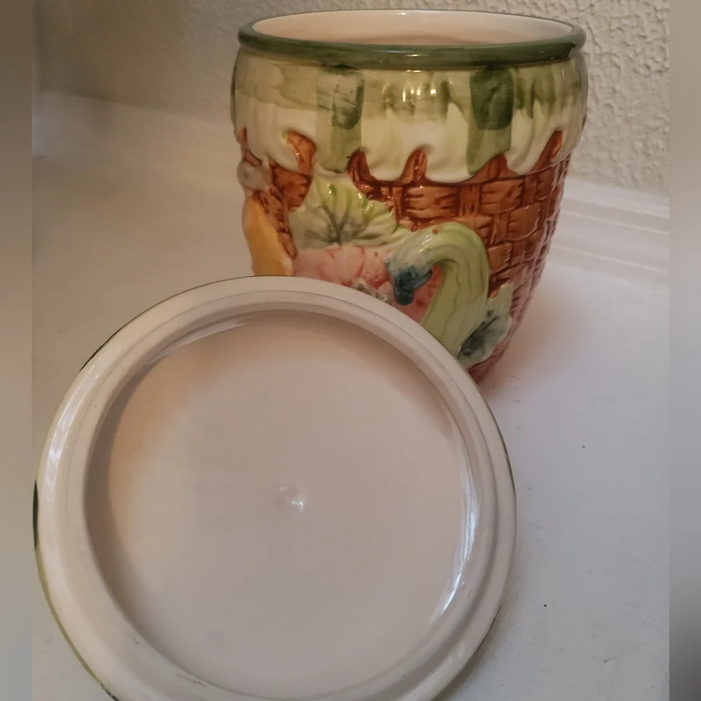 Vtg Ceramic Cookie Jar 10×6